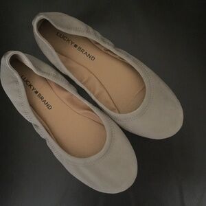 Lucky brand flat shoes